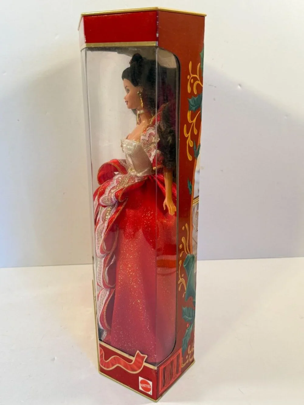 Vintage 1997 Christmas Barbie Happy Holidays Red Lace Dress Unopened NEW